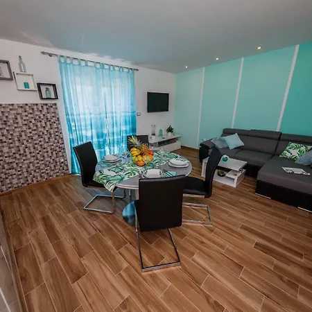 Lavender & Mint Apartment Kastela Exterior photo